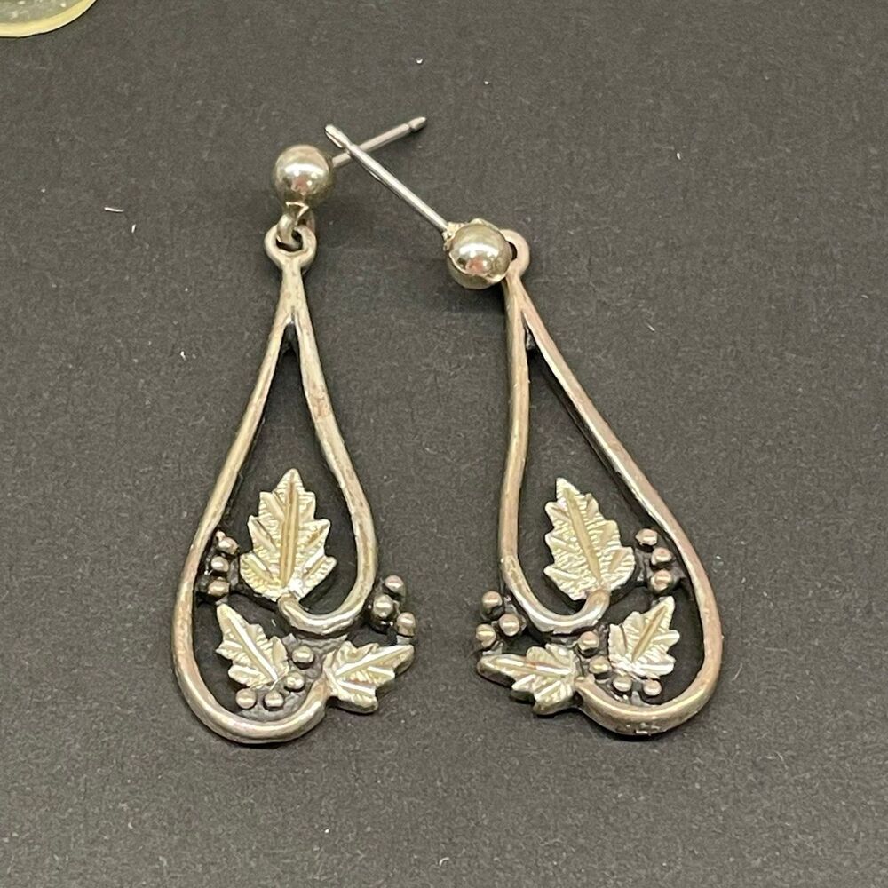 Vintage STER Sterling Silver Grape Leaf Cluster Dangle Drop Earrings Pair